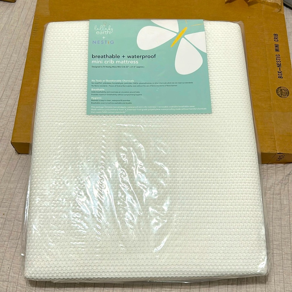 NEST Fragrances Breathable Waterproof Mini Crib Mattress - White